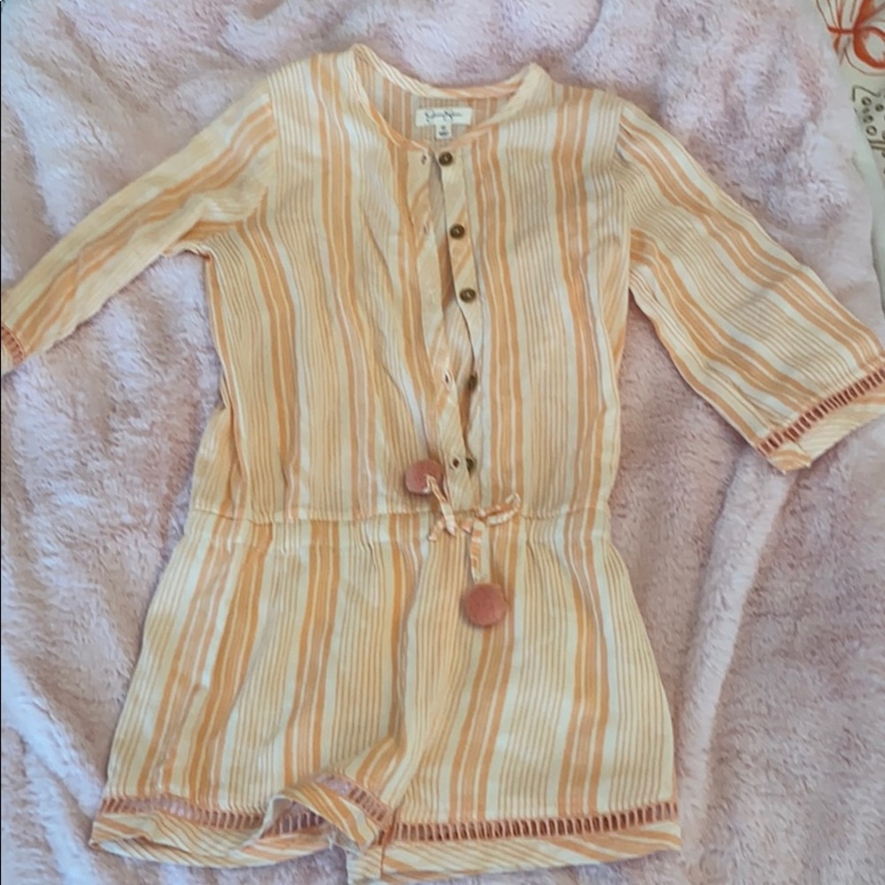 Girls lightweight short romper